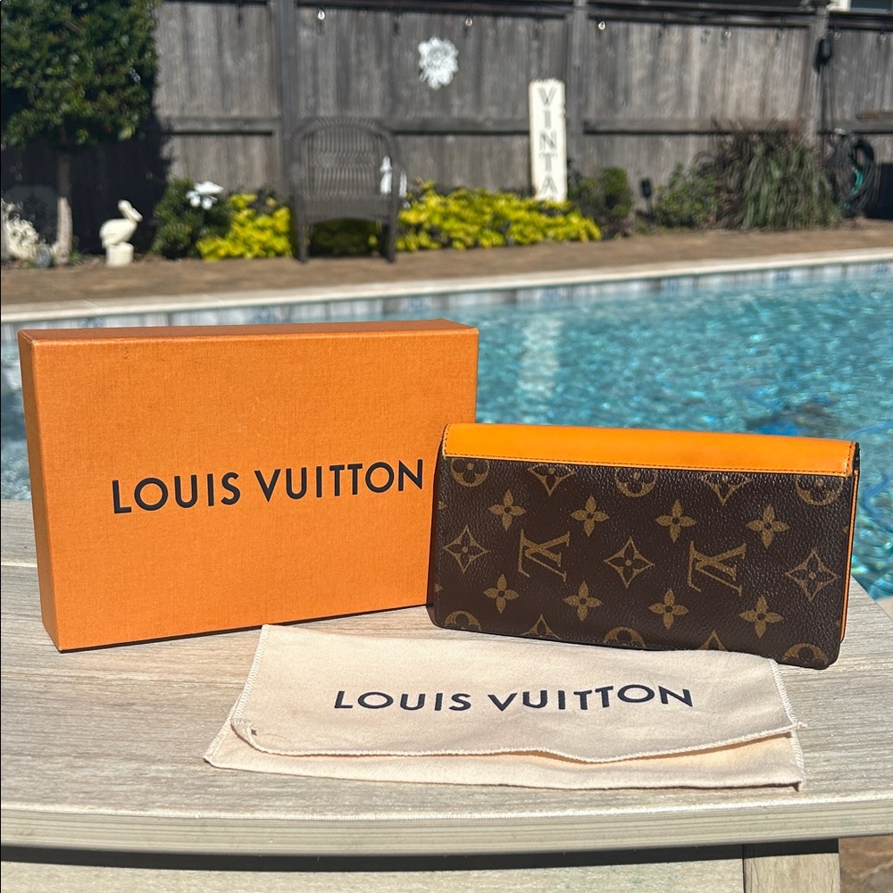 Louis Vuitton Authentic Monogram Brazza Wallet - image 1